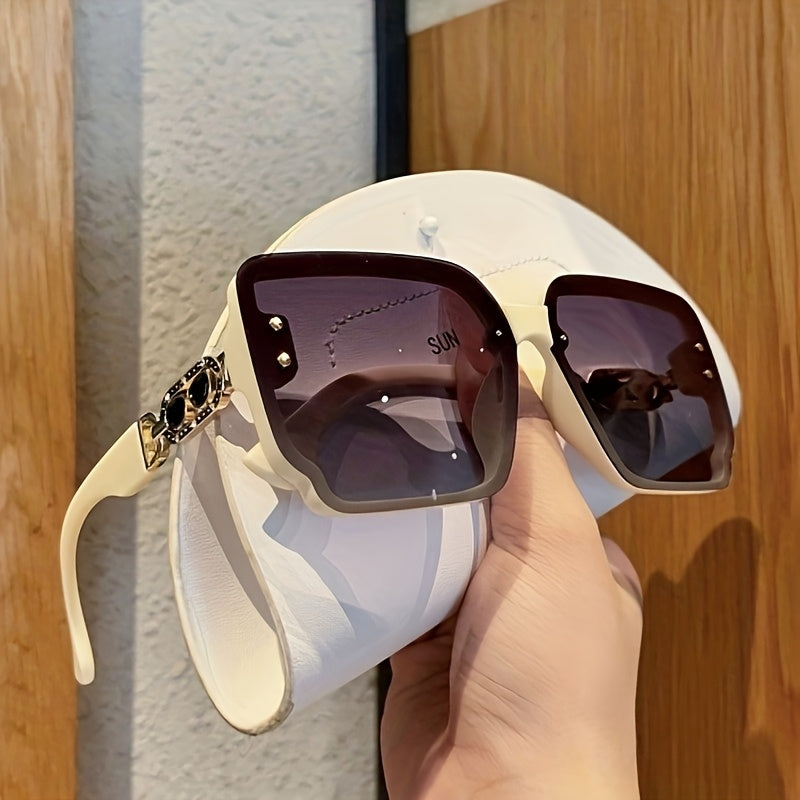 1 Pair Women's Oversized Square Shield Fashion Glasses - Gradient Color-Changing Lenses