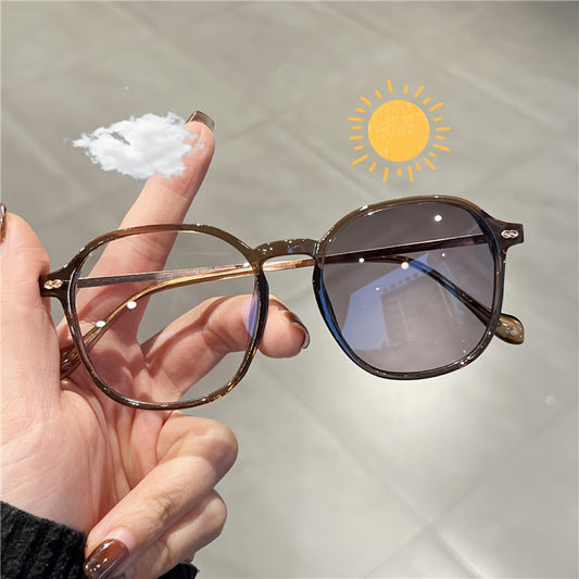 1 Pair Women's Geometric Light-Adapting Color-Changing Fashion Glasses