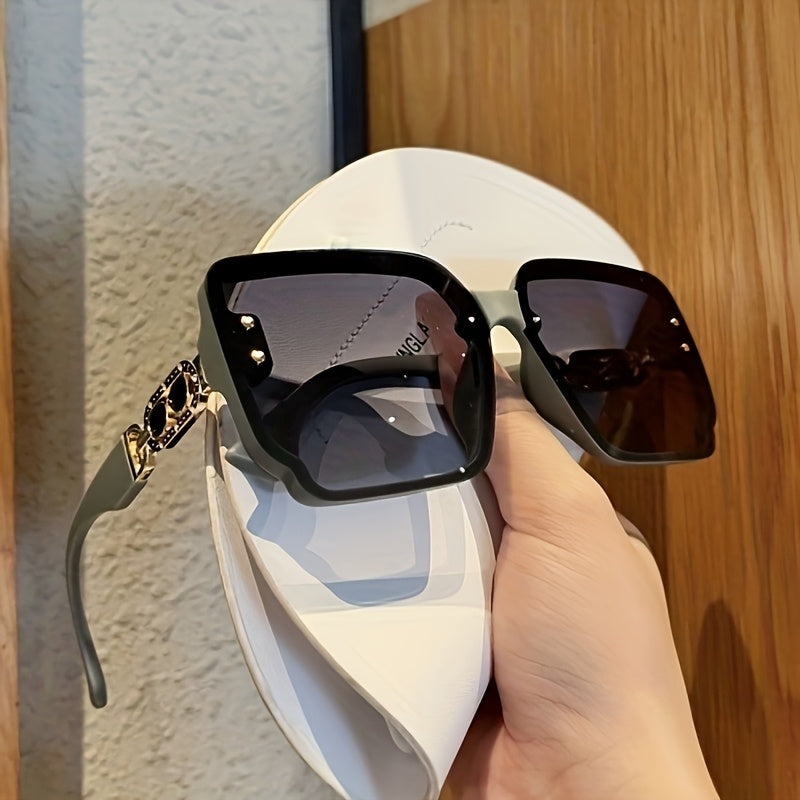 1 Pair Women's Oversized Square Shield Fashion Glasses - Gradient Color-Changing Lenses